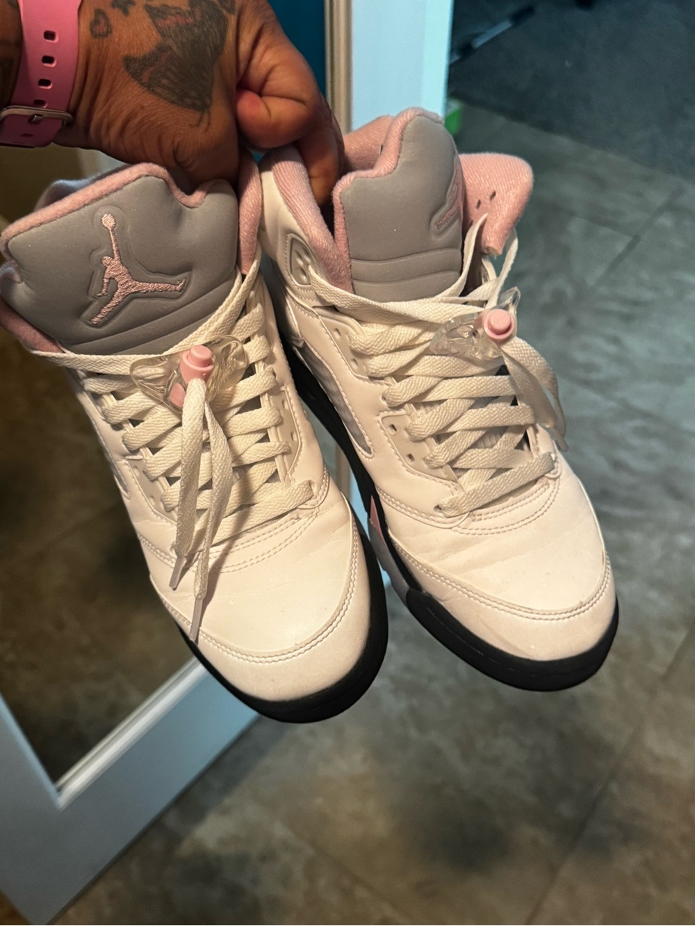 Jordan kids size 6.5y Mid-Top Sneakers - Light Pink / Grey
